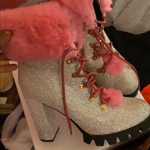 Fashion Nova : All the Glitz Booties -Pink